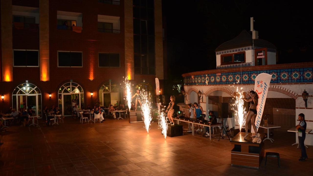 Noxinn Club Hotel Konaklı Exterior foto
